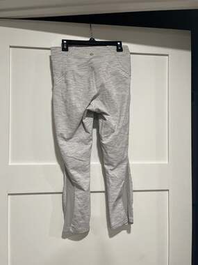 Lululemon Train Times Crop 21" Leggings in Wee Are From Space Ice Grey Alpine Wh